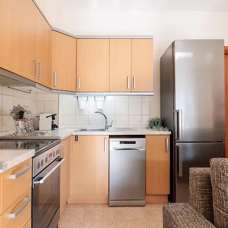 F & B Summer Collection - Kassandra -