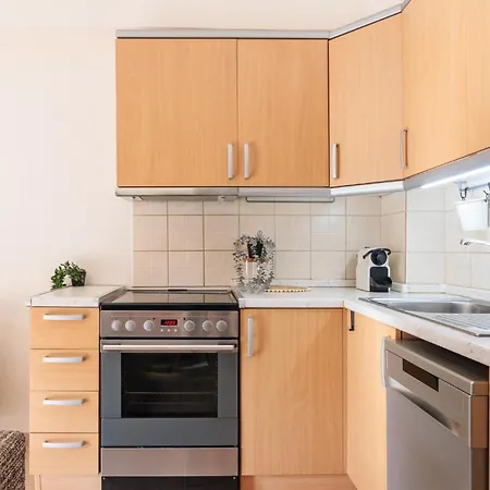 Апартаменты F & B Summer Collection - Kassandra -